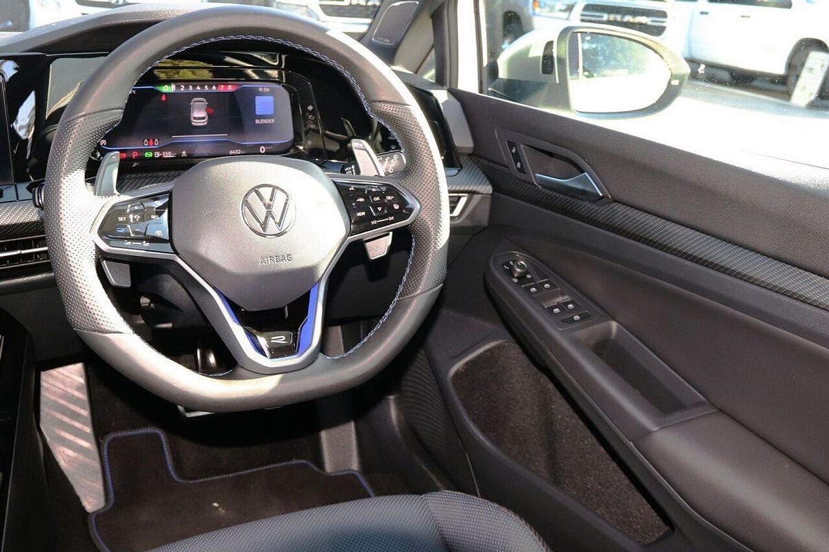 2023 Volkswagen Golf R 8