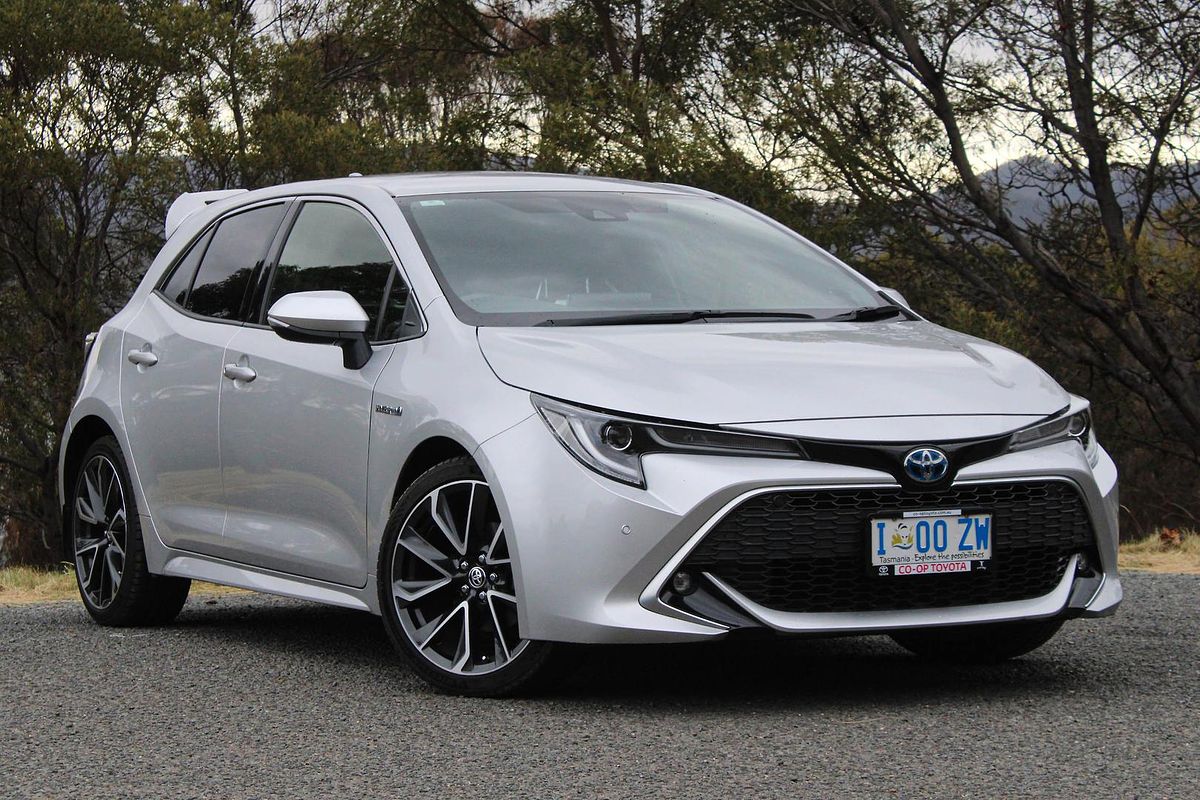 2020 Toyota Corolla ZR Hybrid ZWE211R