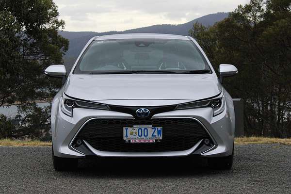 2020 Toyota Corolla ZR Hybrid ZWE211R
