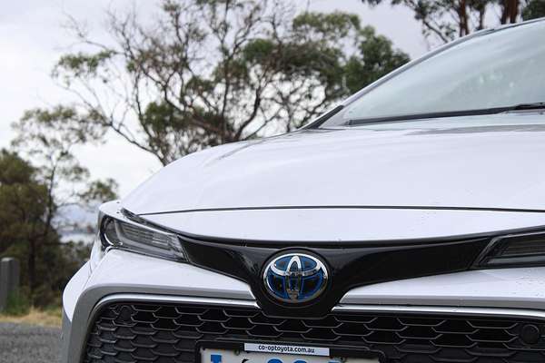 2020 Toyota Corolla ZR Hybrid ZWE211R
