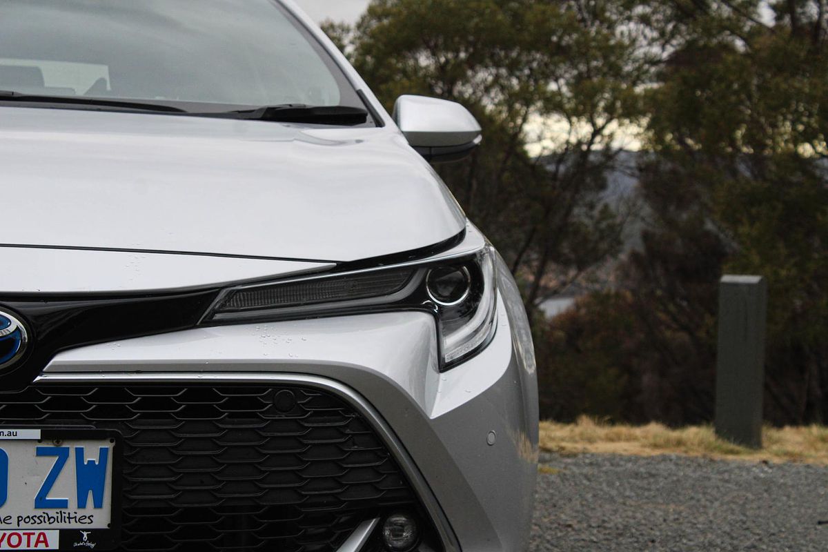 2020 Toyota Corolla ZR Hybrid ZWE211R
