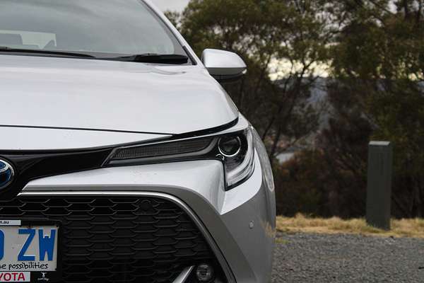 2020 Toyota Corolla ZR Hybrid ZWE211R
