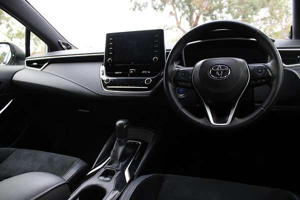 2020 Toyota Corolla ZR Hybrid ZWE211R
