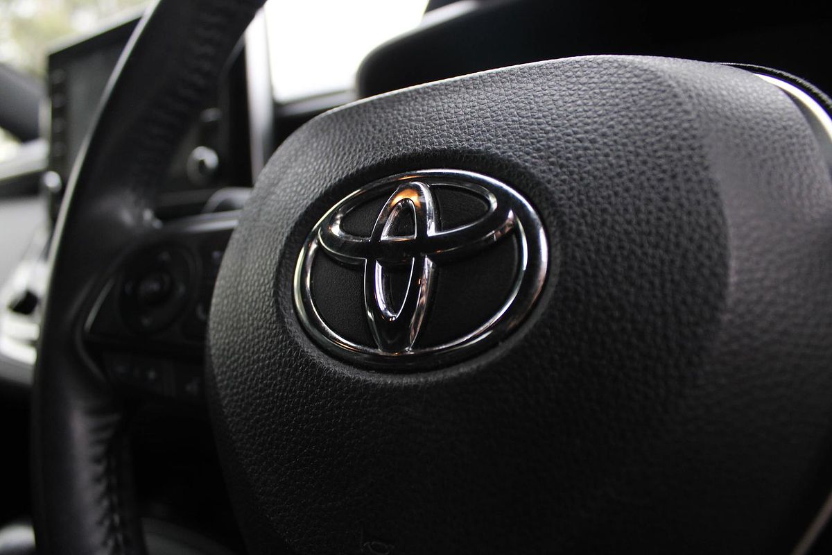 2020 Toyota Corolla ZR Hybrid ZWE211R