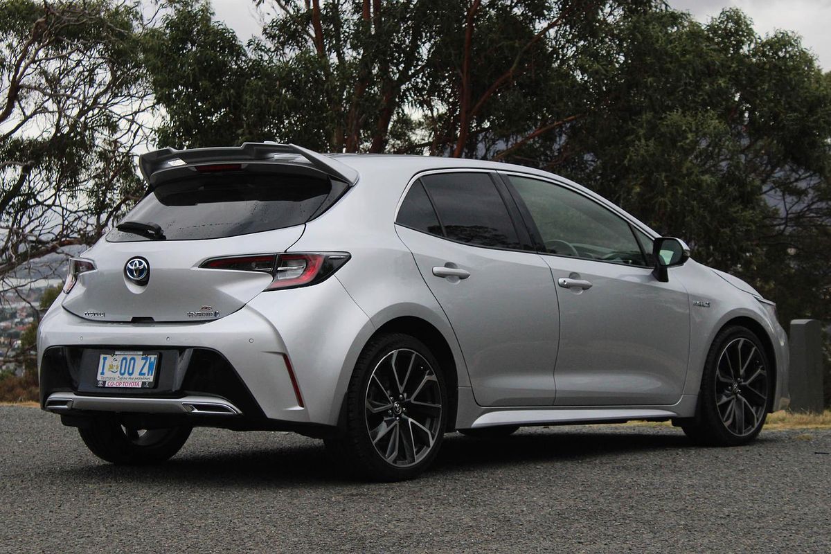 2020 Toyota Corolla ZR Hybrid ZWE211R