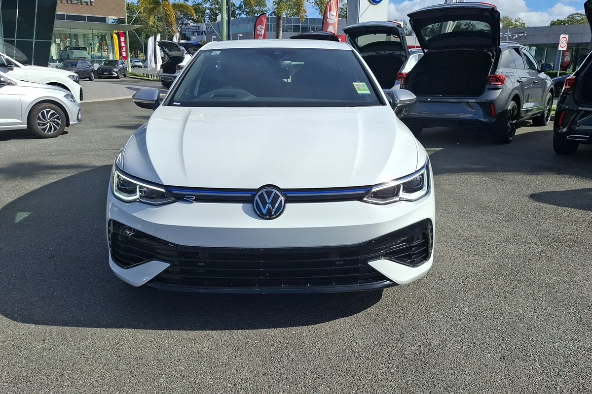 2024 Volkswagen Golf R 8