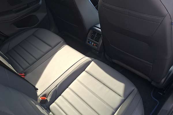 2024 Volkswagen Golf R 8