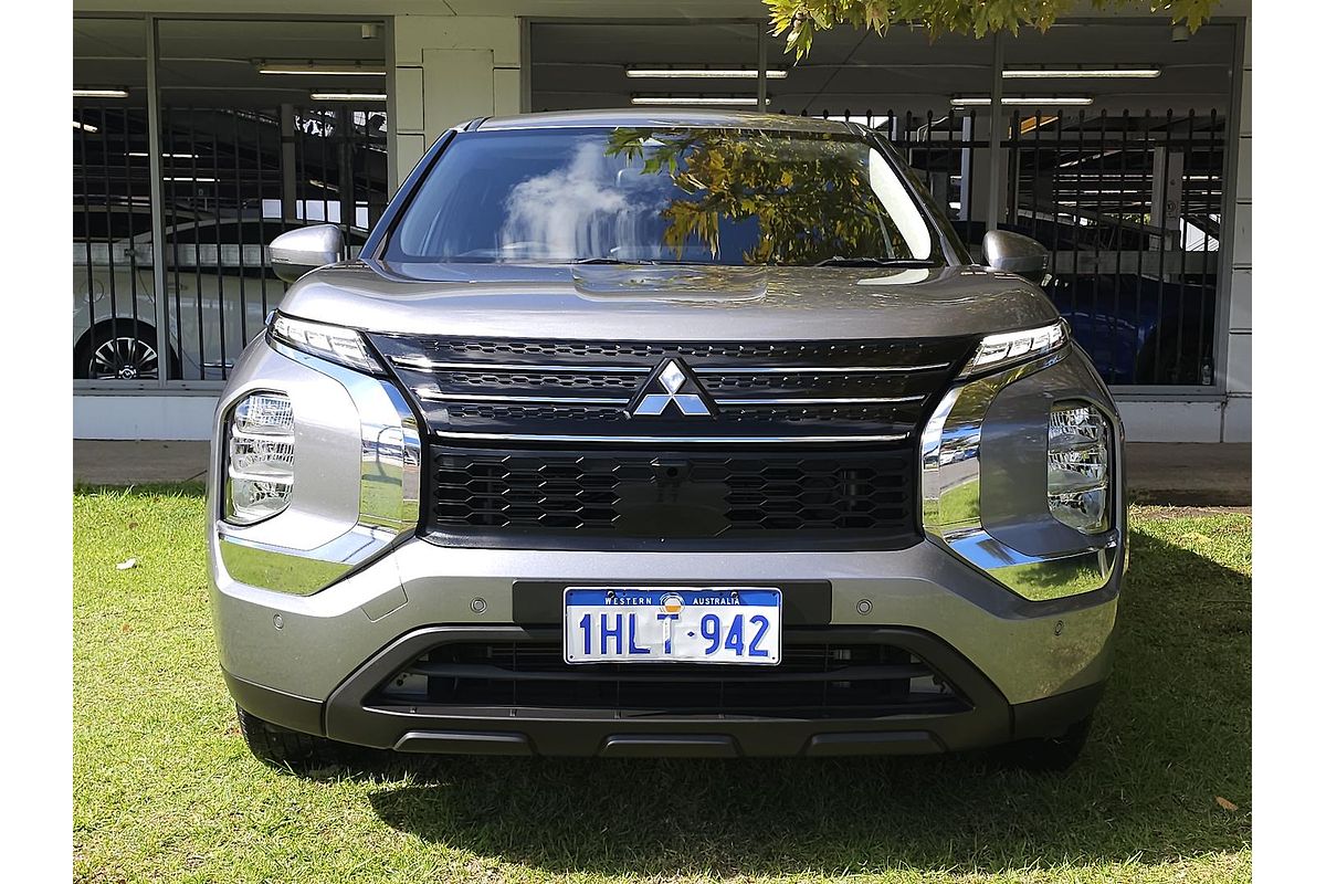2021 Mitsubishi Outlander ES ZM