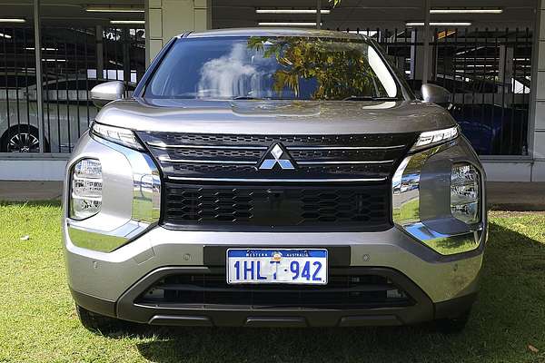 2021 Mitsubishi Outlander ES ZM