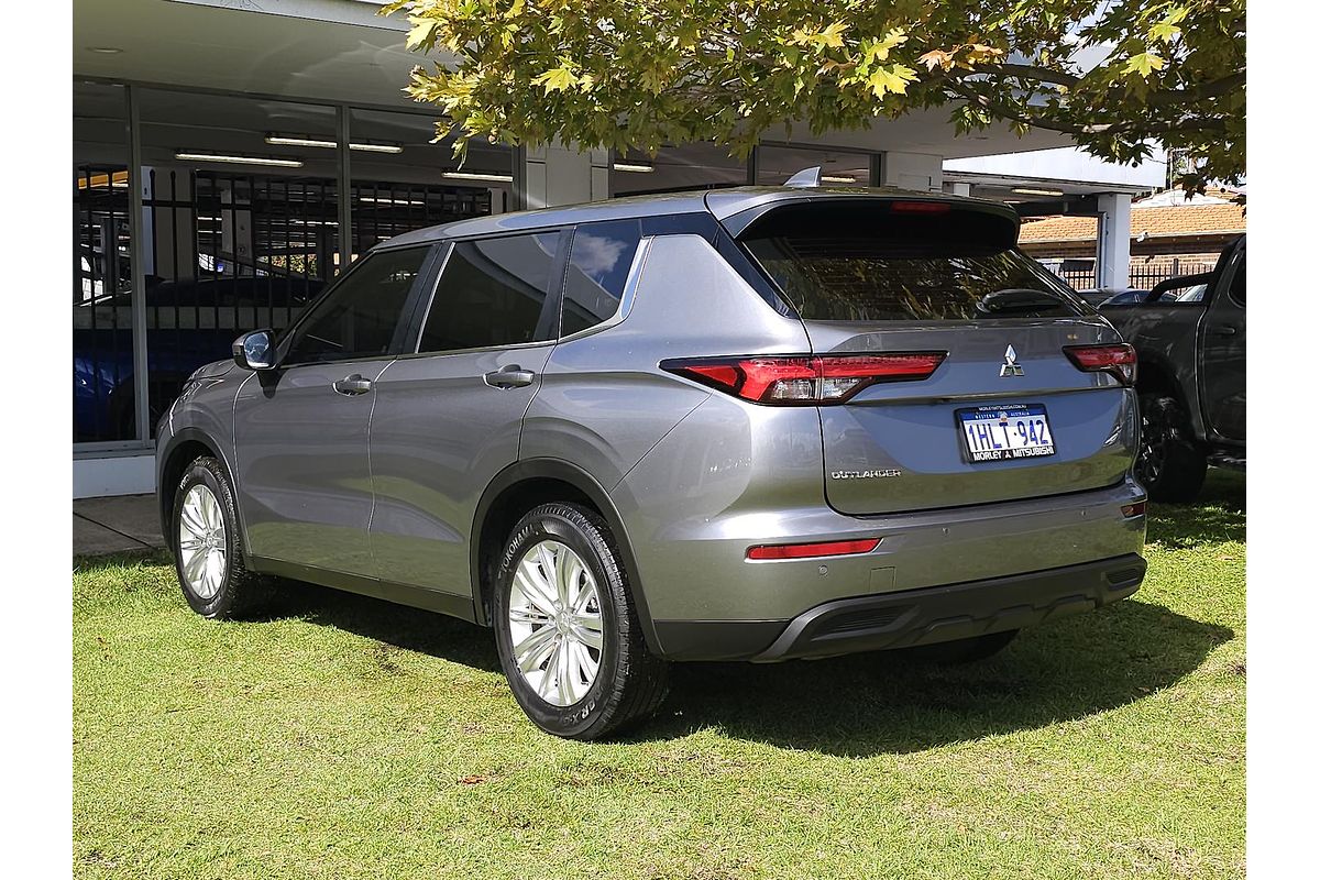 2021 Mitsubishi Outlander ES ZM