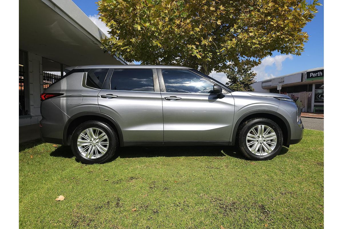 2021 Mitsubishi Outlander ES ZM