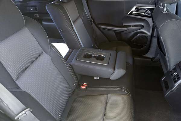 2021 Mitsubishi Outlander ES ZM