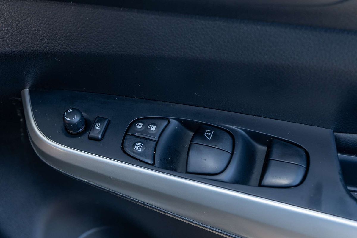 2016 Nissan Navara ST-X D23 4X4