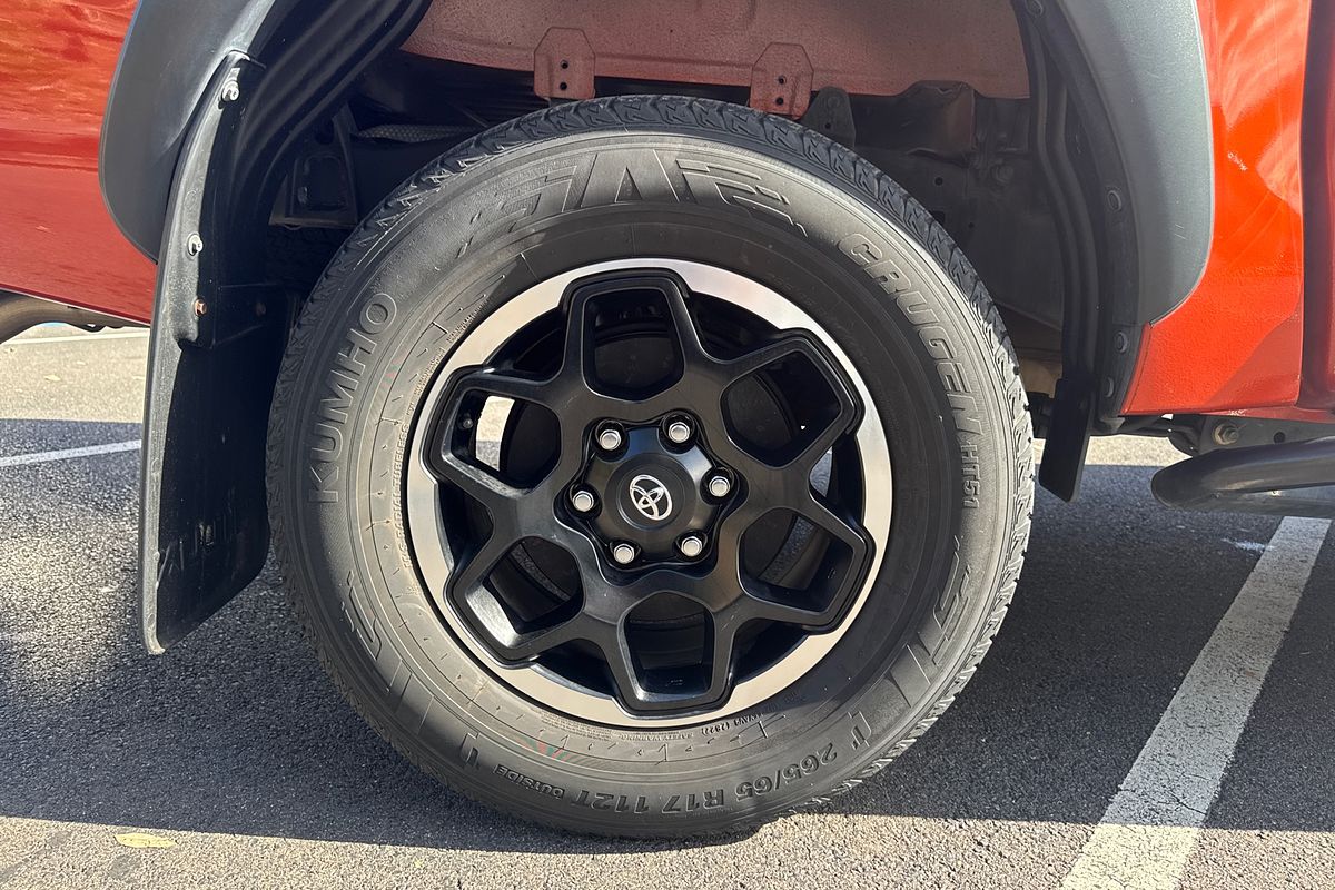 2019 Toyota Hilux Rugged X GUN126R 4X4