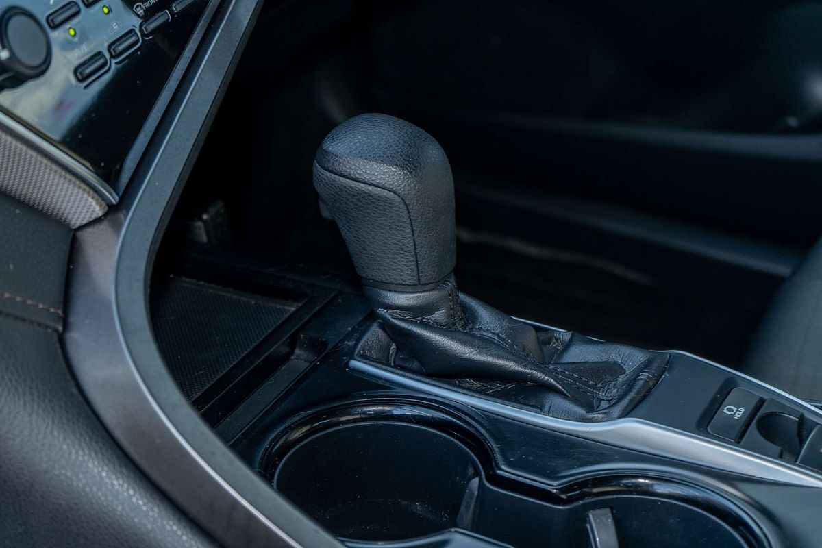 2018 Toyota Camry Ascent ASV70R