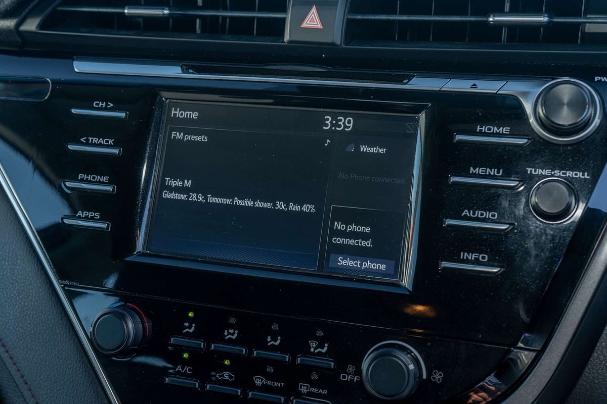2018 Toyota Camry Ascent ASV70R