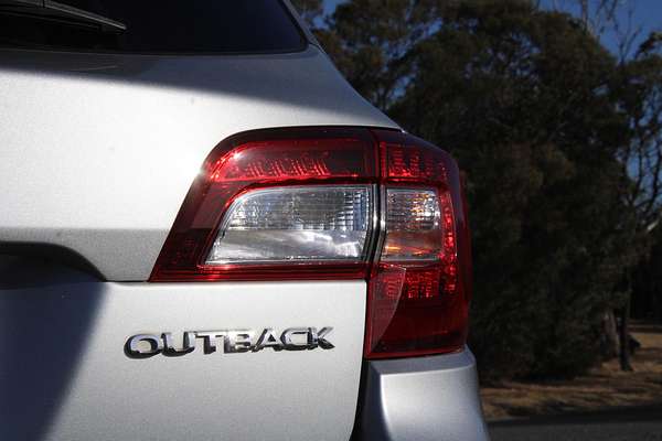 2015 Subaru Outback 2.5i Premium 5GEN