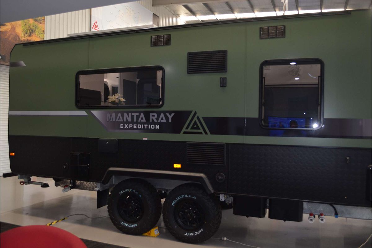 2024 New Age Manta Ray 18ft Expedition