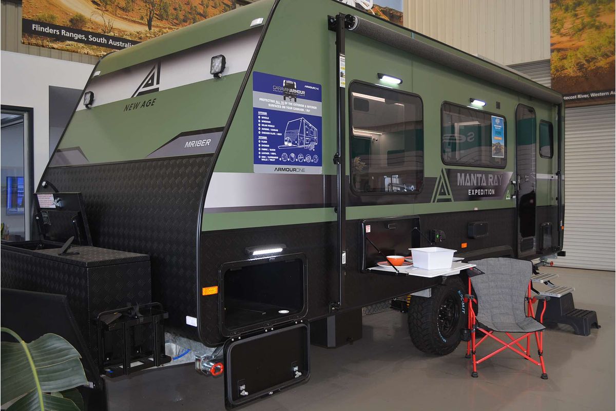 2024 New Age Manta Ray 18ft Expedition