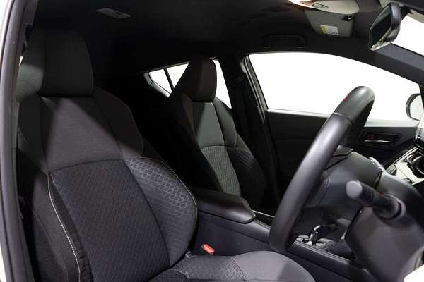 2023 Toyota C-HR GXL NGX10R