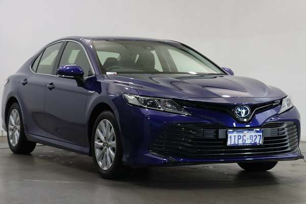 2018 Toyota Camry Ascent AXVH71R