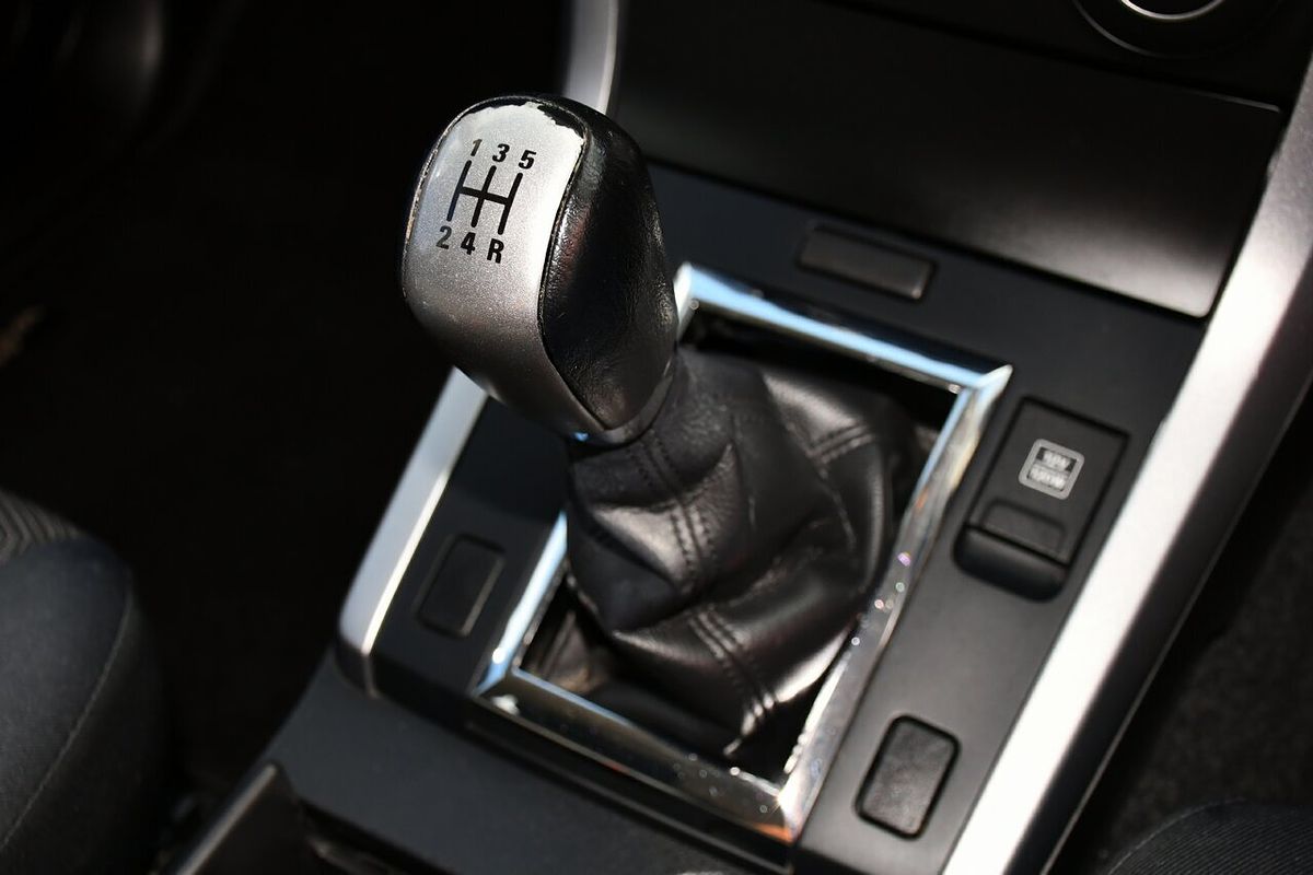 2014 Suzuki Grand Vitara Navigator JB