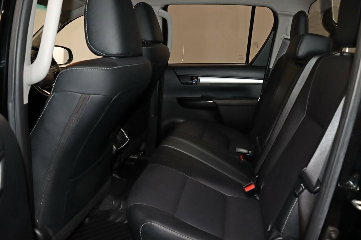 2021 Toyota Hilux SR5 GUN126R 4X4