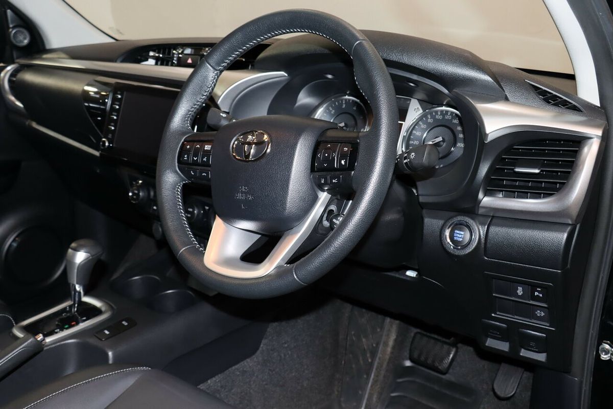 2021 Toyota Hilux SR5 GUN126R 4X4