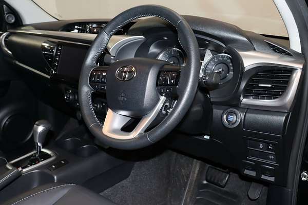 2021 Toyota Hilux SR5 GUN126R 4X4