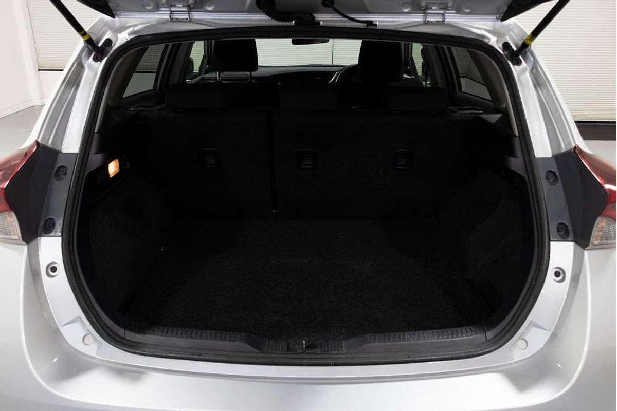 2016 Toyota Corolla Ascent Sport ZRE182R