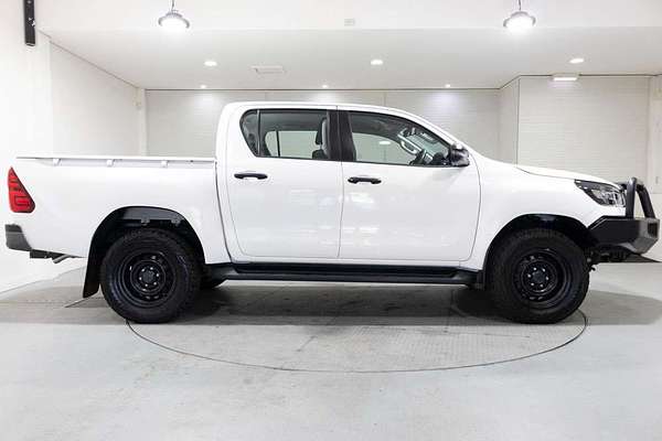 2021 Toyota Hilux SR GUN126R 4X4