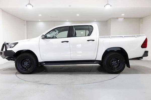 2021 Toyota Hilux SR GUN126R 4X4