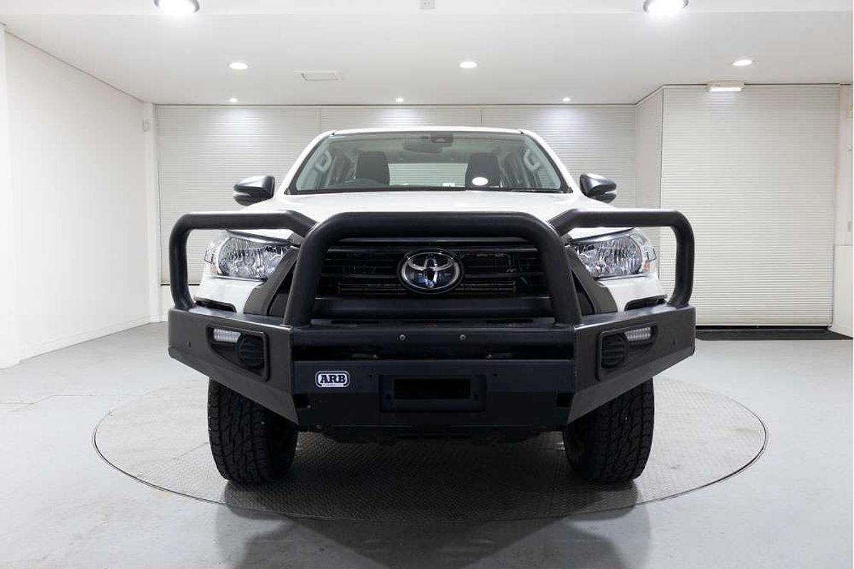 Hilux 4x4 SR 2.8L T Diesel Automatic Double Cab 