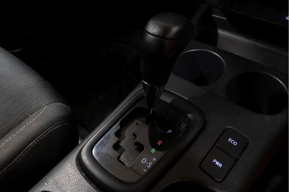 Hilux 4x4 SR 2.8L T Diesel Automatic Double Cab 