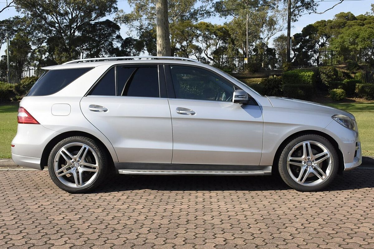 2013 Mercedes-Benz M-Class ML350 BlueEFFICIENCY W166