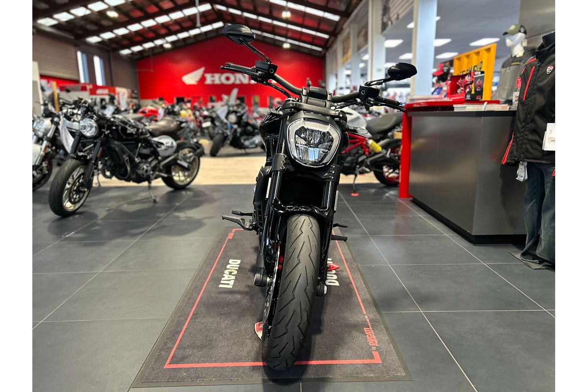 2022 Ducati XDIAVEL NERA