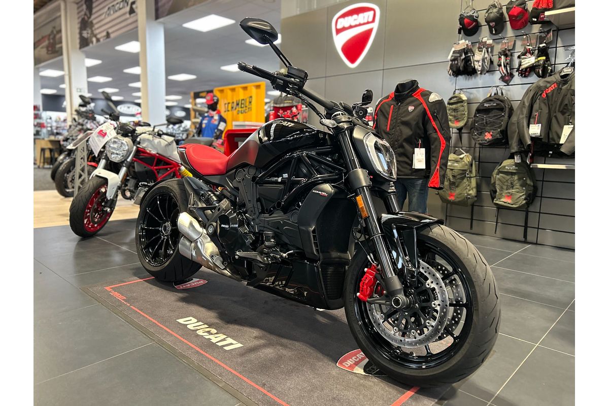 2022 Ducati XDIAVEL NERA