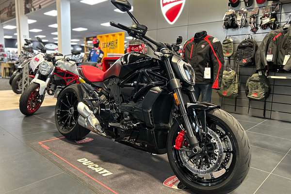 2022 Ducati XDIAVEL NERA