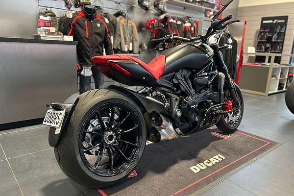 2022 Ducati XDIAVEL NERA