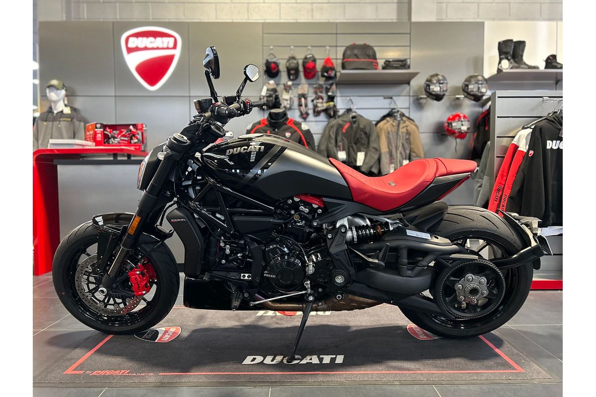 2022 Ducati XDIAVEL NERA