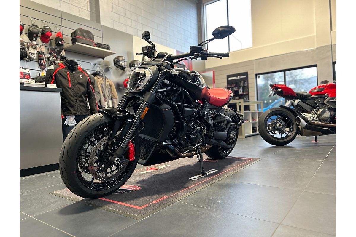 2022 Ducati XDIAVEL NERA