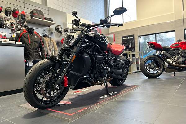 2022 Ducati XDIAVEL NERA