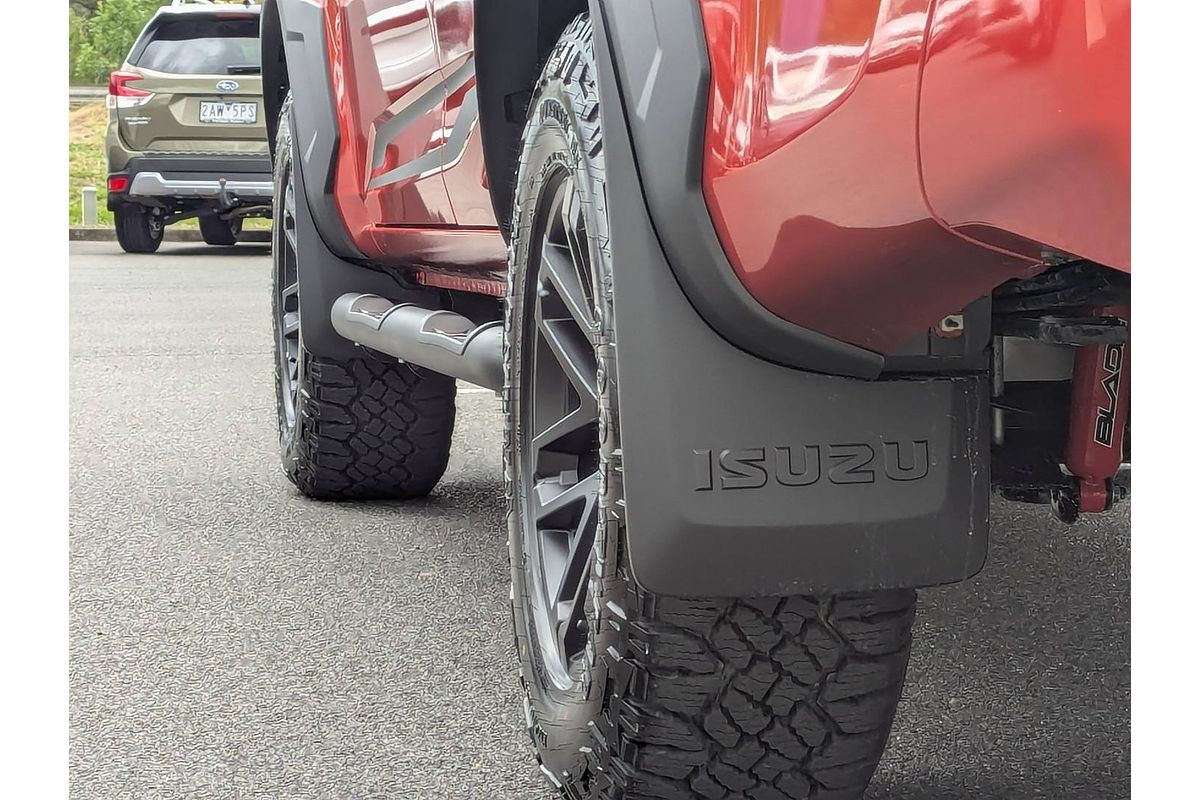 2024 Isuzu D-MAX BLADE 4X4