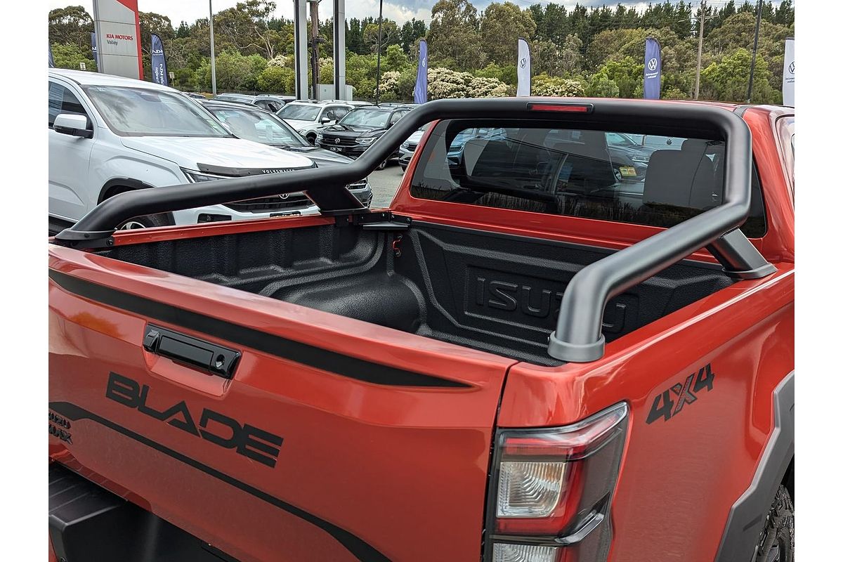 2024 Isuzu D-MAX BLADE 4X4