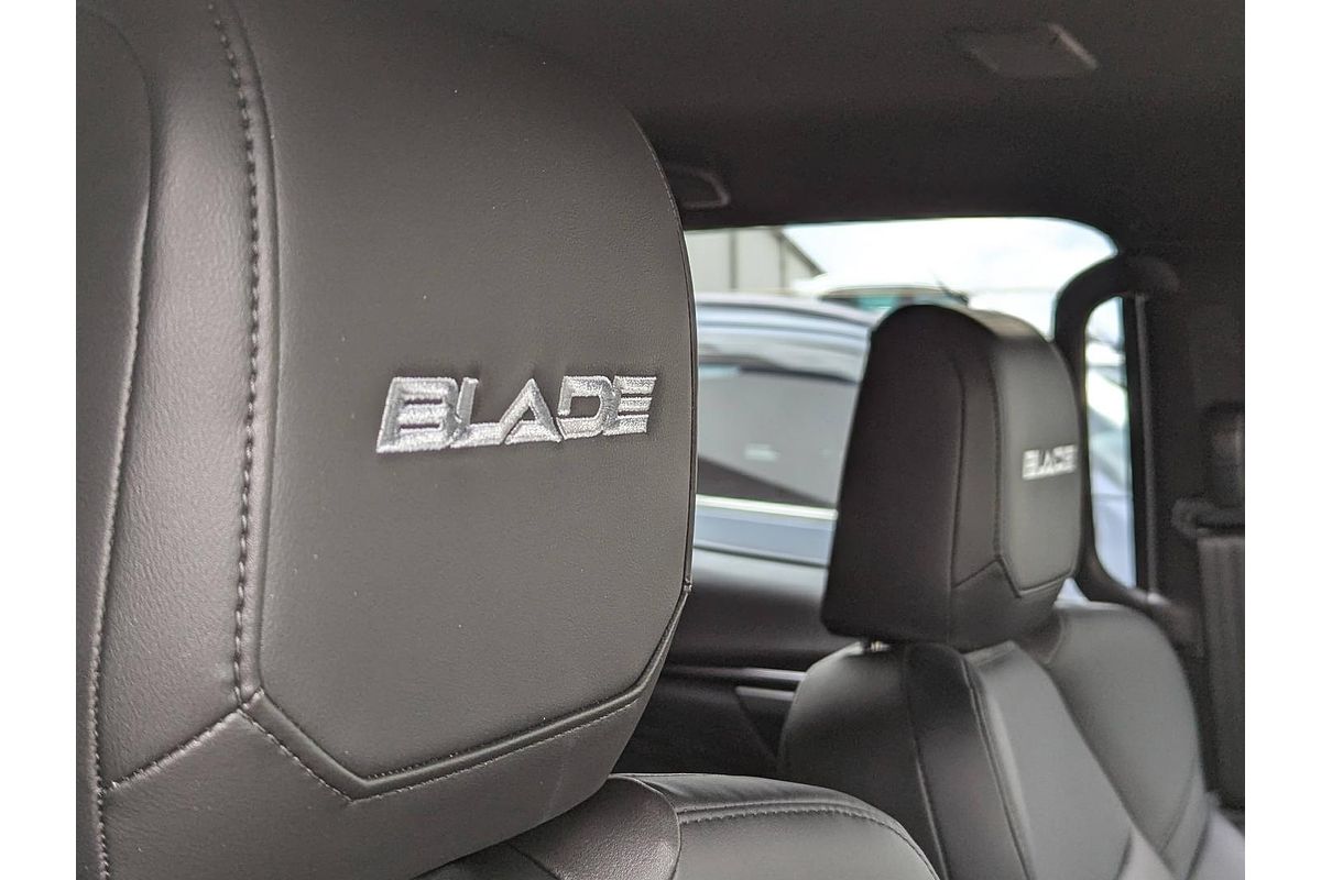 2024 Isuzu D-MAX BLADE 4X4