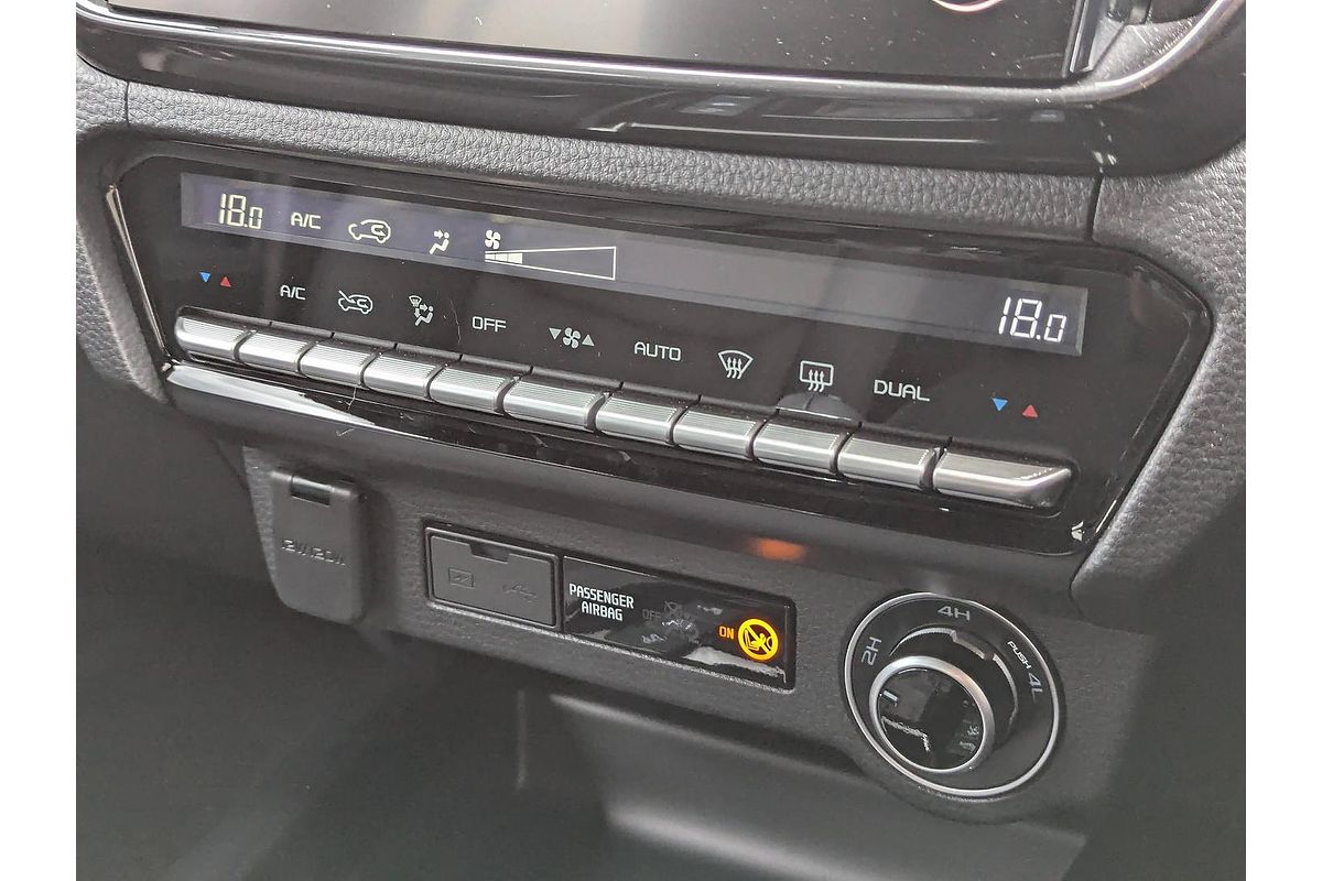2024 Isuzu D-MAX BLADE 4X4