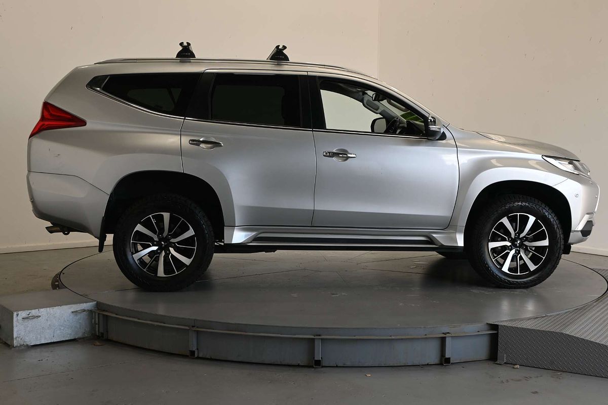 2017 Mitsubishi Pajero GLS NX