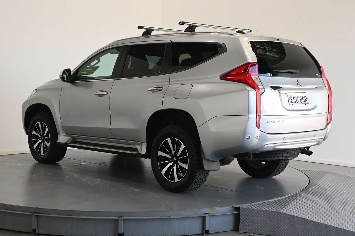 2017 Mitsubishi Pajero GLS NX
