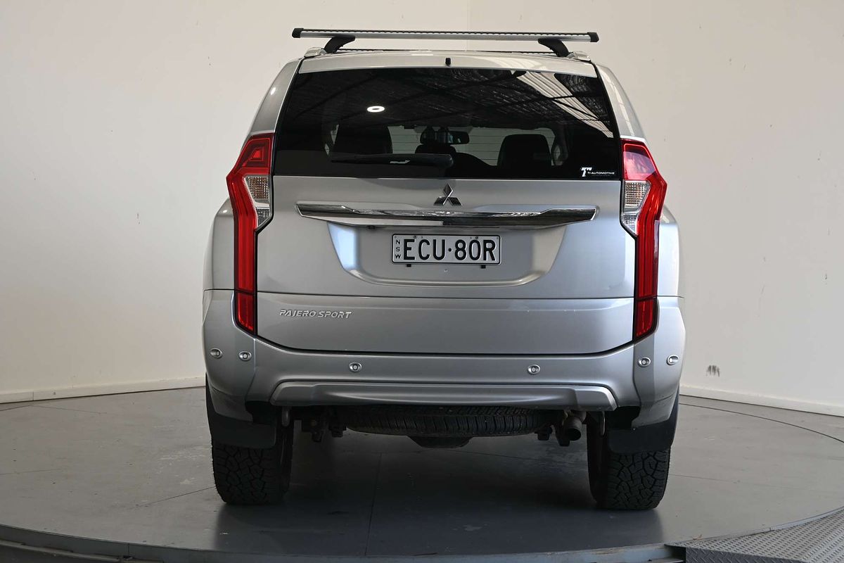 2017 Mitsubishi Pajero GLS NX