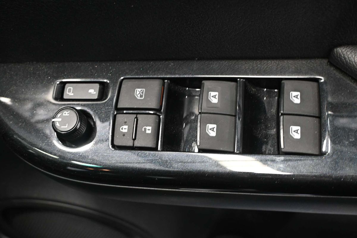 2024 Toyota Hilux Rogue 48V GUN126R 4X4
